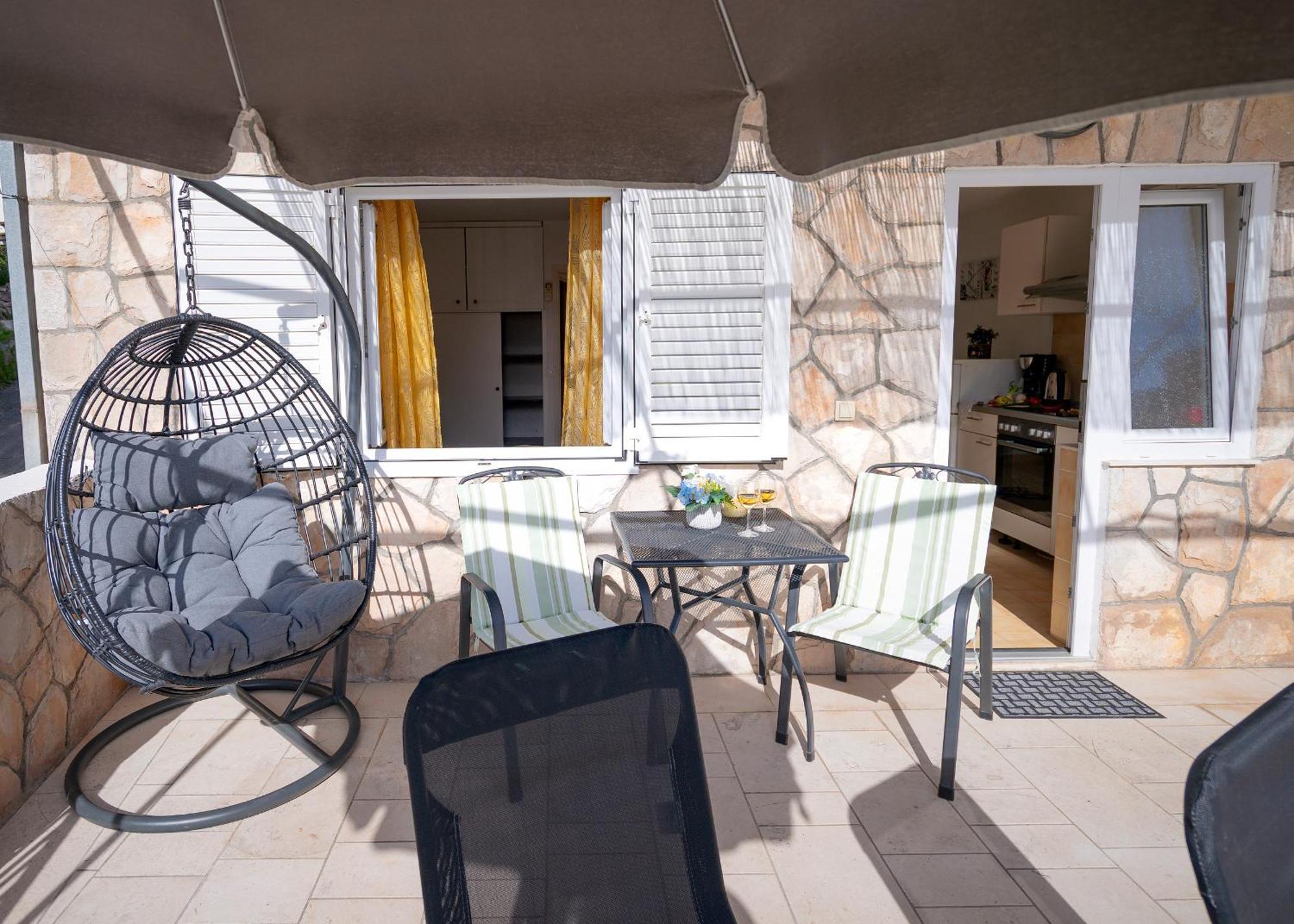 Apartments Lucic Hvar Town Exterior foto